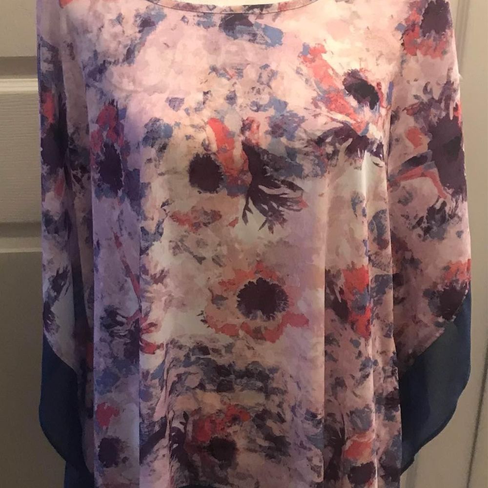 Ava & Viv Size 1x Purple And Pink Top Lightweight